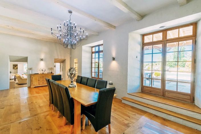 Image No.4-5 Bed House for sale