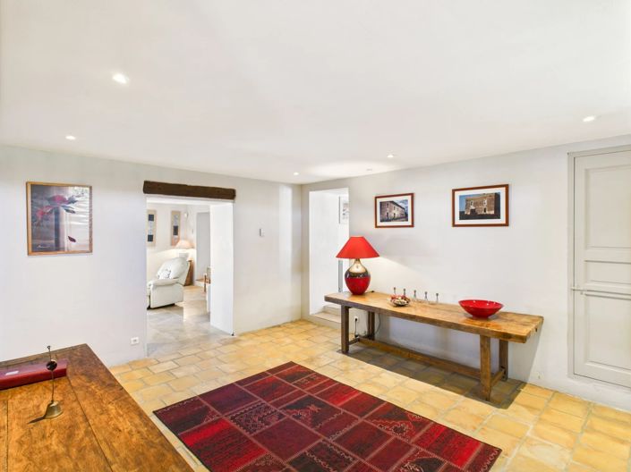 Image No.7-5 Bed House for sale