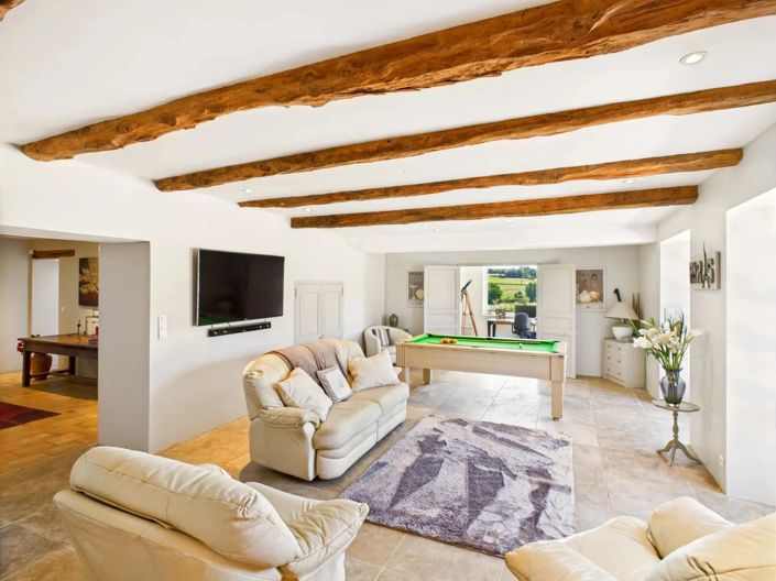 Image No.6-5 Bed House for sale