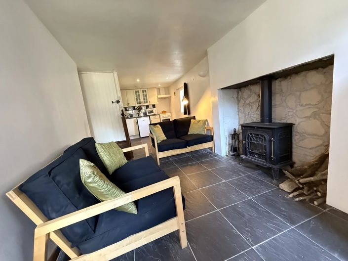 Image No.7-4 Bed Village House for sale