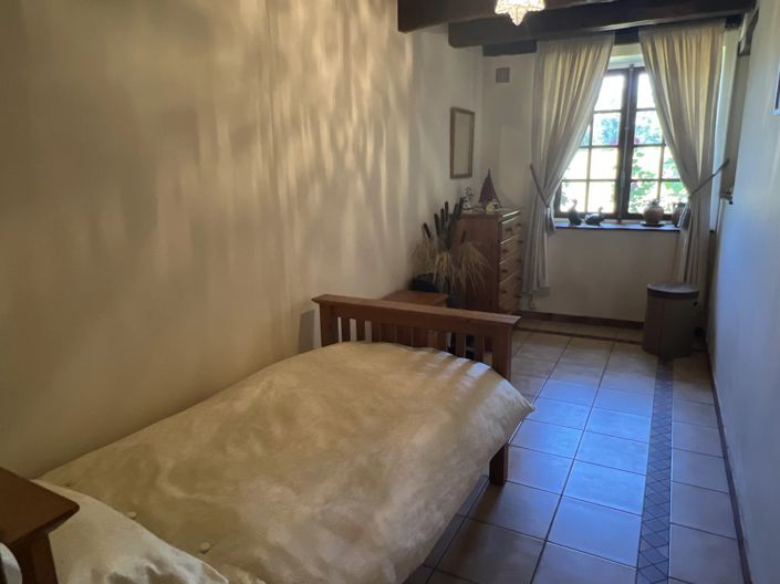 Image No.10-4 Bed Farmhouse for sale