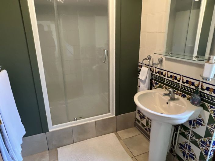 Image No.8-4 Bed Farmhouse for sale