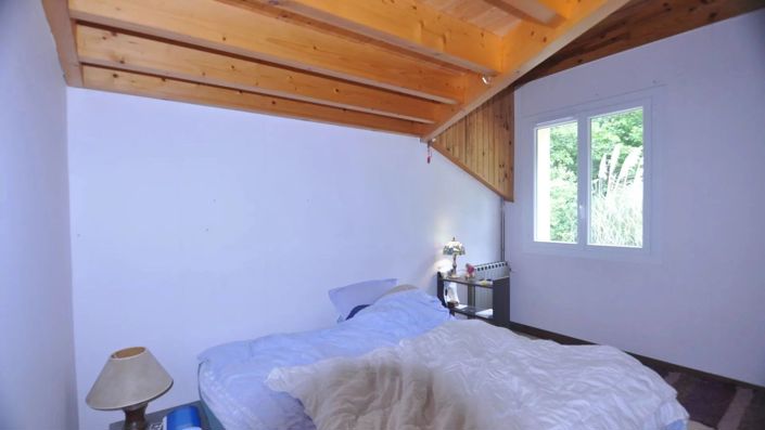 Image No.9-5 Bed House for sale