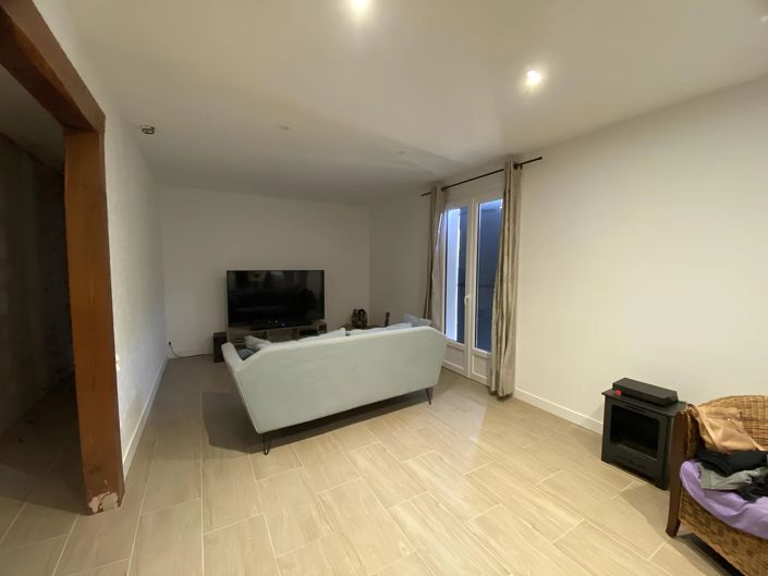 Image No.4-2 Bed House for sale