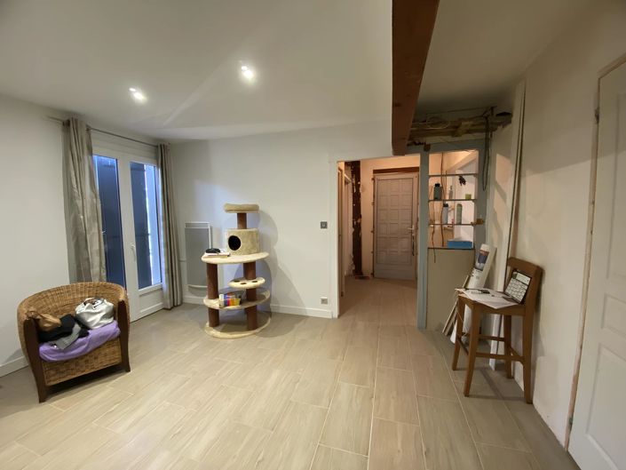 Image No.6-2 Bed House for sale