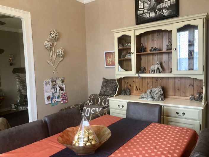 Image No.2-4 Bed House for sale