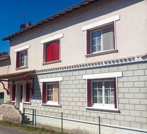 Image No.1-3 Bed Village House for sale