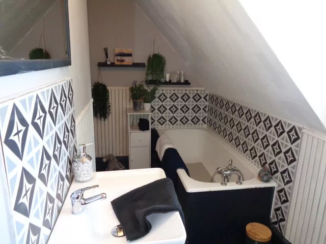 Image No.15-3 Bed Village House for sale