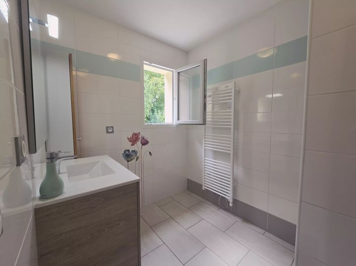 Image No.15-2 Bed House for sale