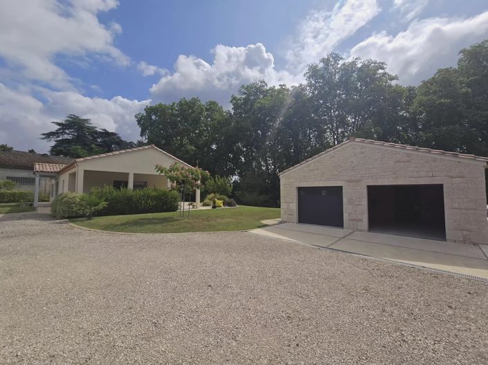 Image No.5-2 Bed House for sale