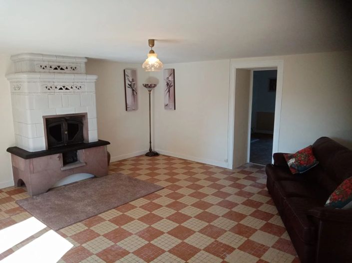 Image No.12-6 Bed House for sale