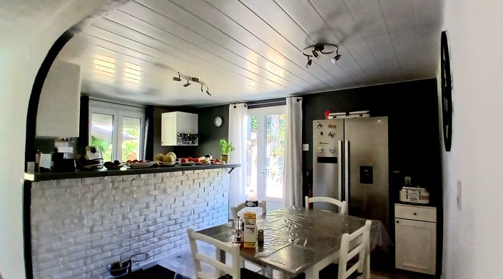 Image No.9-3 Bed House for sale