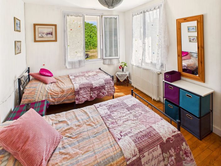 Image No.6-5 Bed Village House for sale