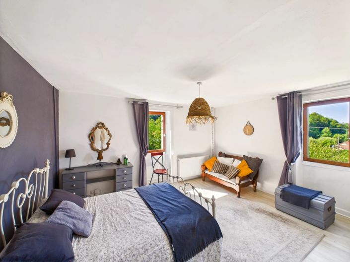 Image No.9-7 Bed House for sale