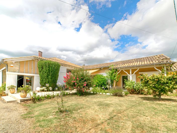 Image No.1-7 Bed House for sale