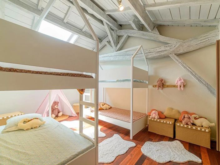 Image No.14-7 Bed House for sale