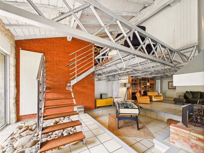 Image No.7-7 Bed House for sale