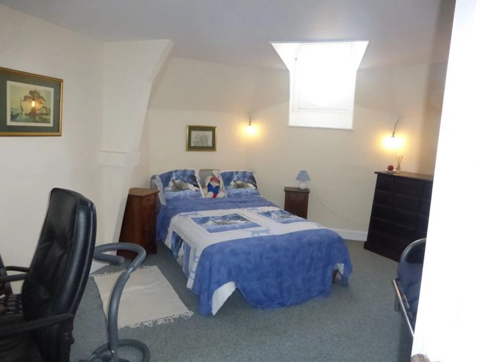 Image No.9-5 Bed House for sale