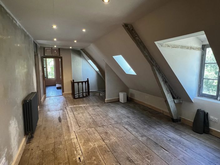 Image No.13-8 Bed House for sale