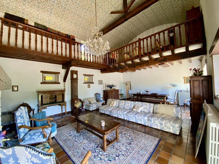 Image No.8-4 Bed House for sale