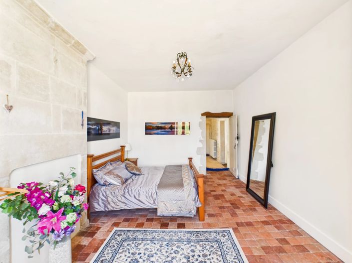 Image No.14-7 Bed House for sale