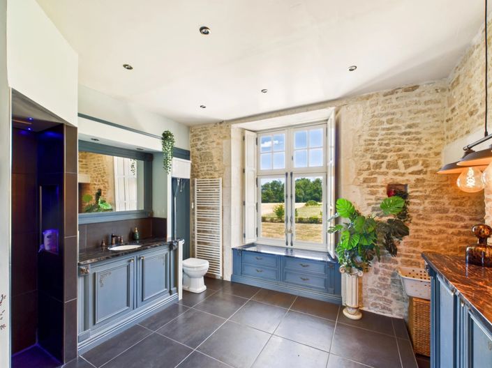 Image No.15-7 Bed House for sale