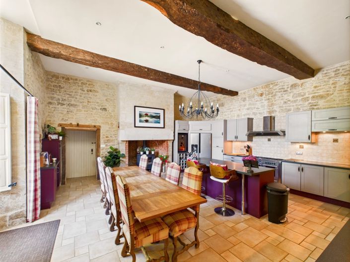 Image No.4-7 Bed House for sale