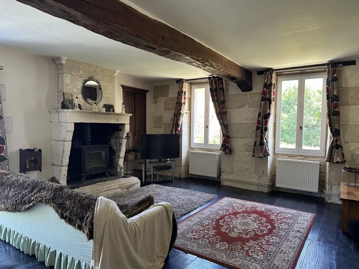 Image No.7-8 Bed House for sale