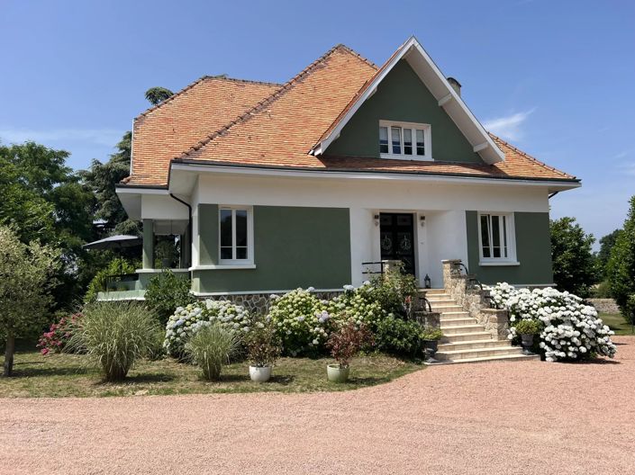 Image No.1-5 Bed House for sale