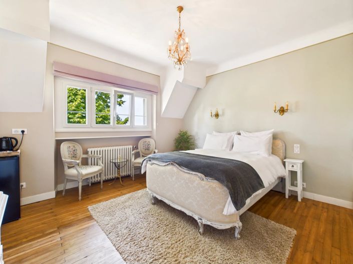 Image No.11-5 Bed House for sale