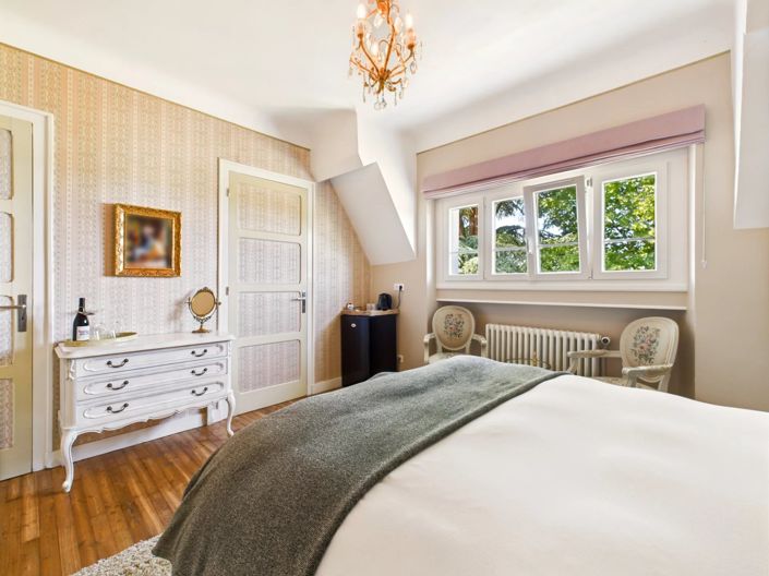 Image No.12-5 Bed House for sale