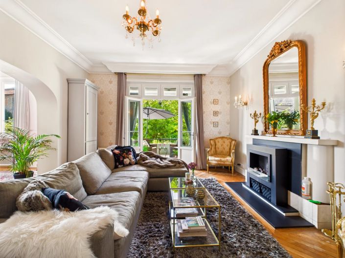 Image No.3-5 Bed House for sale