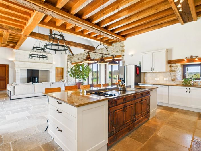 Image No.4-17 Bed House for sale