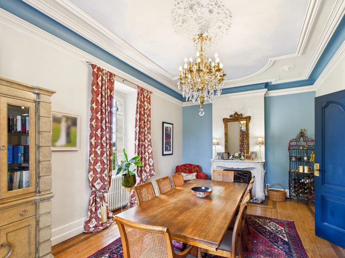 Image No.7-5 Bed House for sale