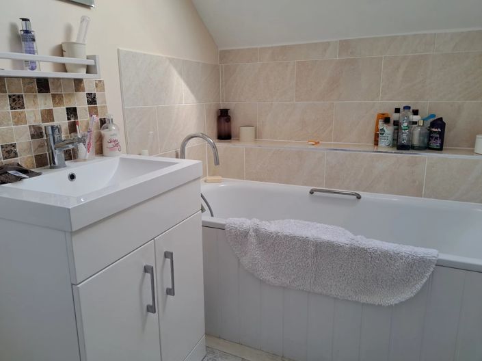 Image No.9-3 Bed Village House for sale