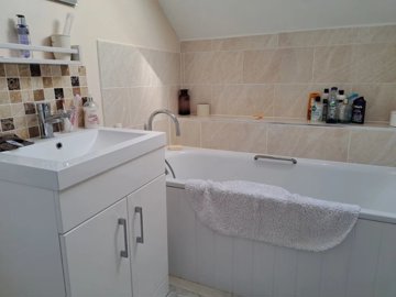 cf51df332347af05571e8c788a049e7e448dff27df192