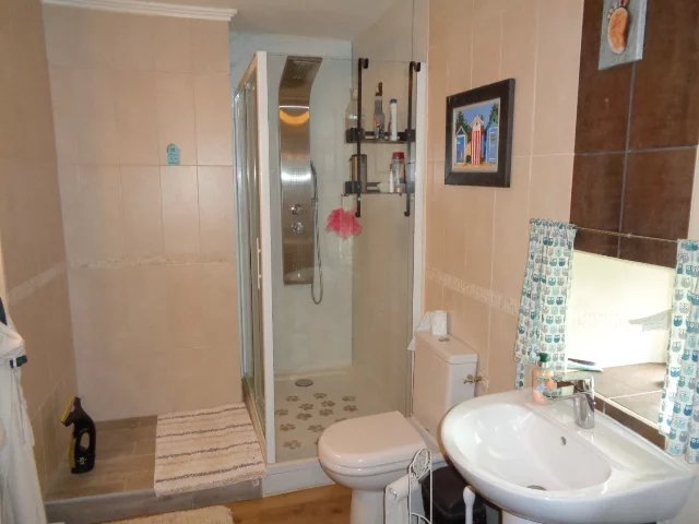 Image No.8-4 Bed Village House for sale