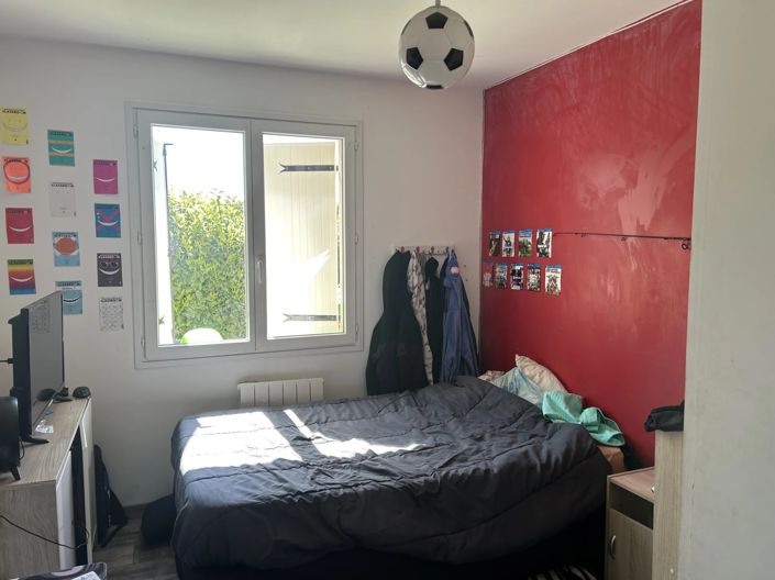 Image No.12-5 Bed House for sale