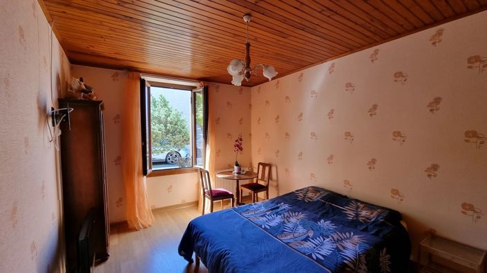 Image No.7-3 Bed House for sale