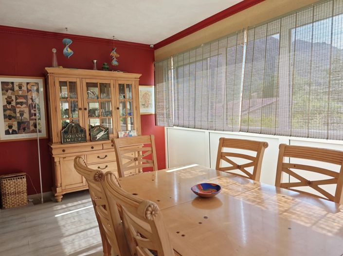 Image No.2-4 Bed House for sale