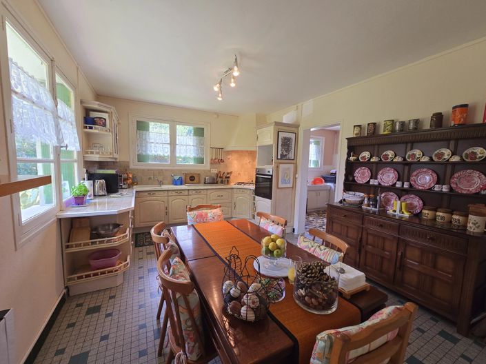 Image No.5-7 Bed House for sale