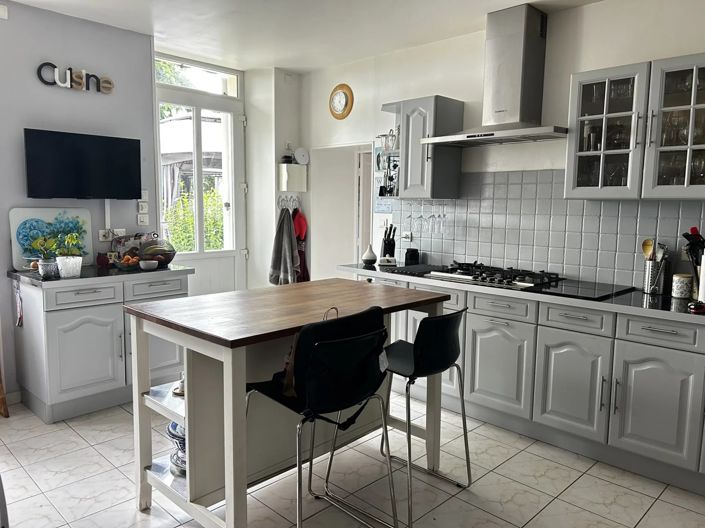 Image No.6-4 Bed House for sale