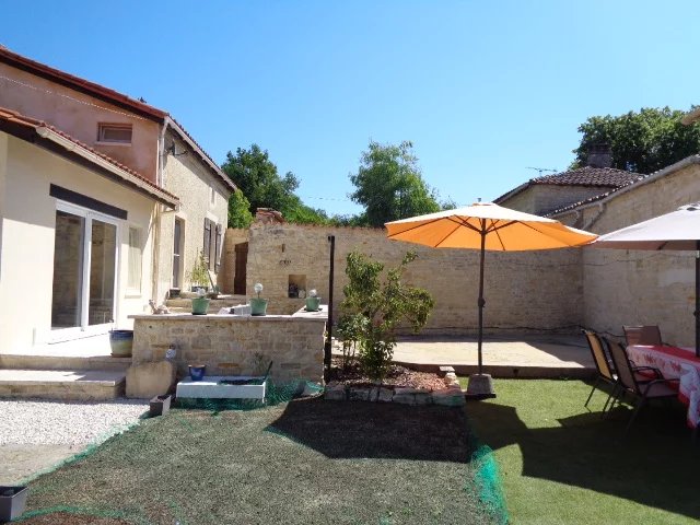 Image No.1-3 Bed House for sale