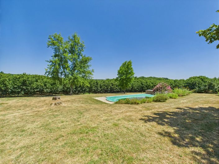 Image No.15-3 Bed House for sale