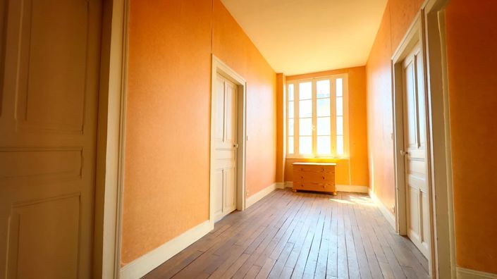 Image No.10-5 Bed House for sale