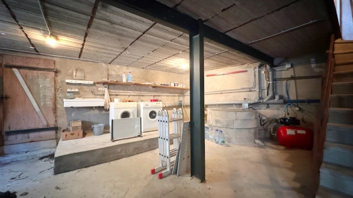 Image No.15-5 Bed House for sale