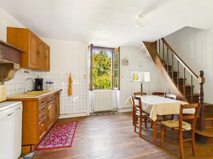 Image No.4-2 Bed House for sale