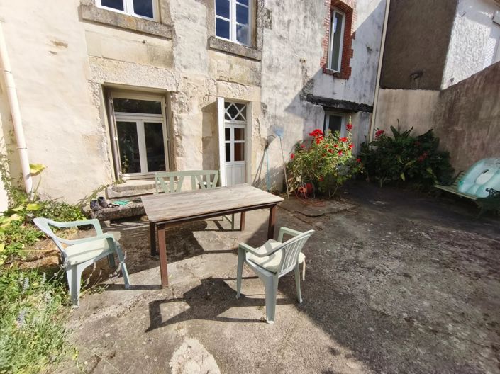 Image No.2-5 Bed House for sale