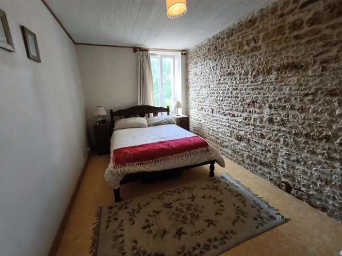 Image No.9-5 Bed House for sale