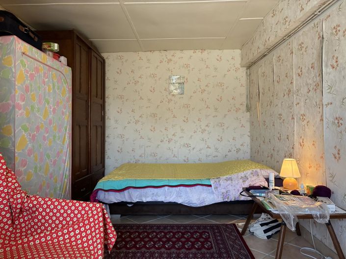 Image No.11-2 Bed House for sale